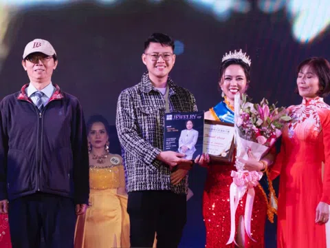 Hoa hậu Dương Tiên: Từng chết đi sống lại, tôi mong được cống hiến cho đời