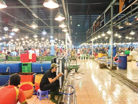 Mỗi ngày chợ nông sản Thủ Đức đón hơn 3.700 tấn hàng