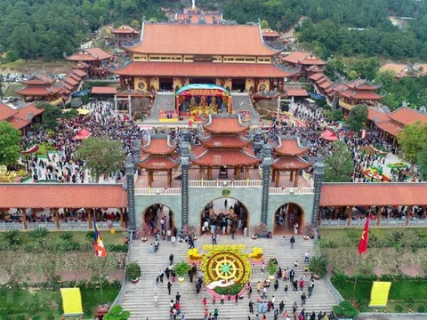 Quảng Ninh: Dừng hoạt động các trang thông tin chưa được cấp phép của chùa Ba Vàng