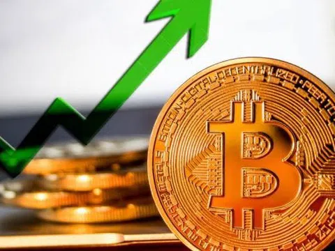Bitcoin tiếp tục tăng mạnh