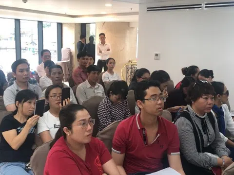 Công ty Đất Xanh ký hợp đồng chưa có ngày tại dự án Gold Hill để làm gì?