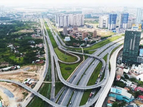 TP.HCM giải ngân được 8.480 tỷ đồng vẫn chưa đủ vực dậy kinh tế sau dịch Covid-19