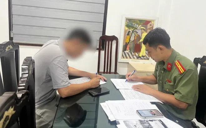 Đưa tin sai sự thật việc phát vé tại Nhà hát lớn Hà Nội, người đàn ông bị xử lý