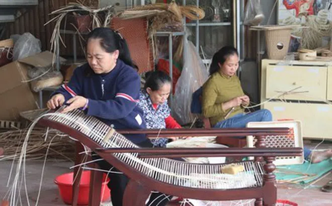 Đãi ngộ cho nghệ nhân để giữ nghề truyền thống