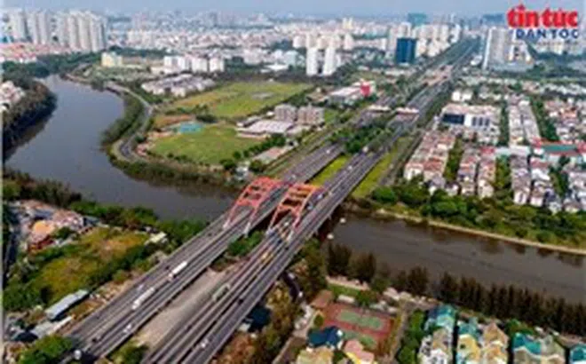 Bàn giao mặt bằng dự án Rạch Chiếc và Bình Quới - Thanh Đa trước tháng 11
