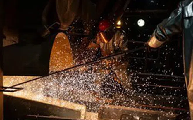 Giá một kim loại lập kỷ lục chưa từng có sau động thái của Mỹ