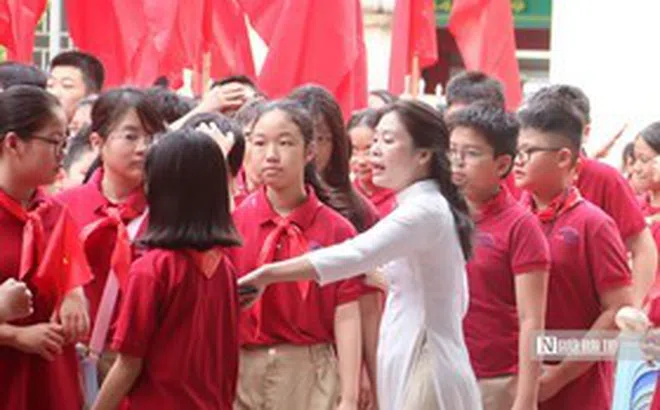 Không huy động giáo viên tham gia phong trào ngoài chức năng, nhiệm vụ